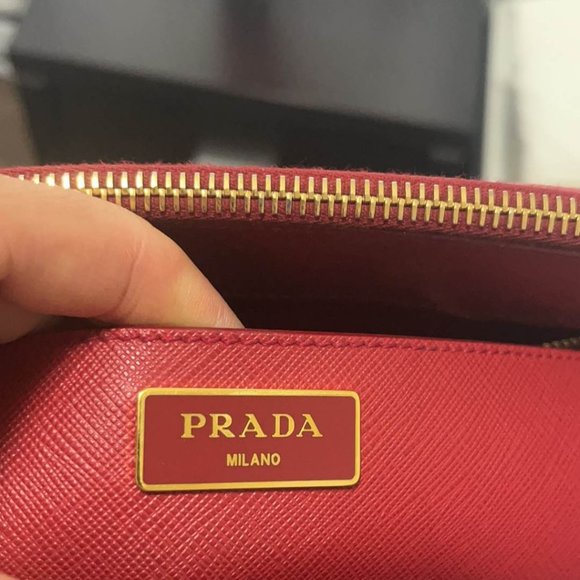 Prada Galleria Saffiano Leather Large Bag (authentic!) - Picture 9 of 16